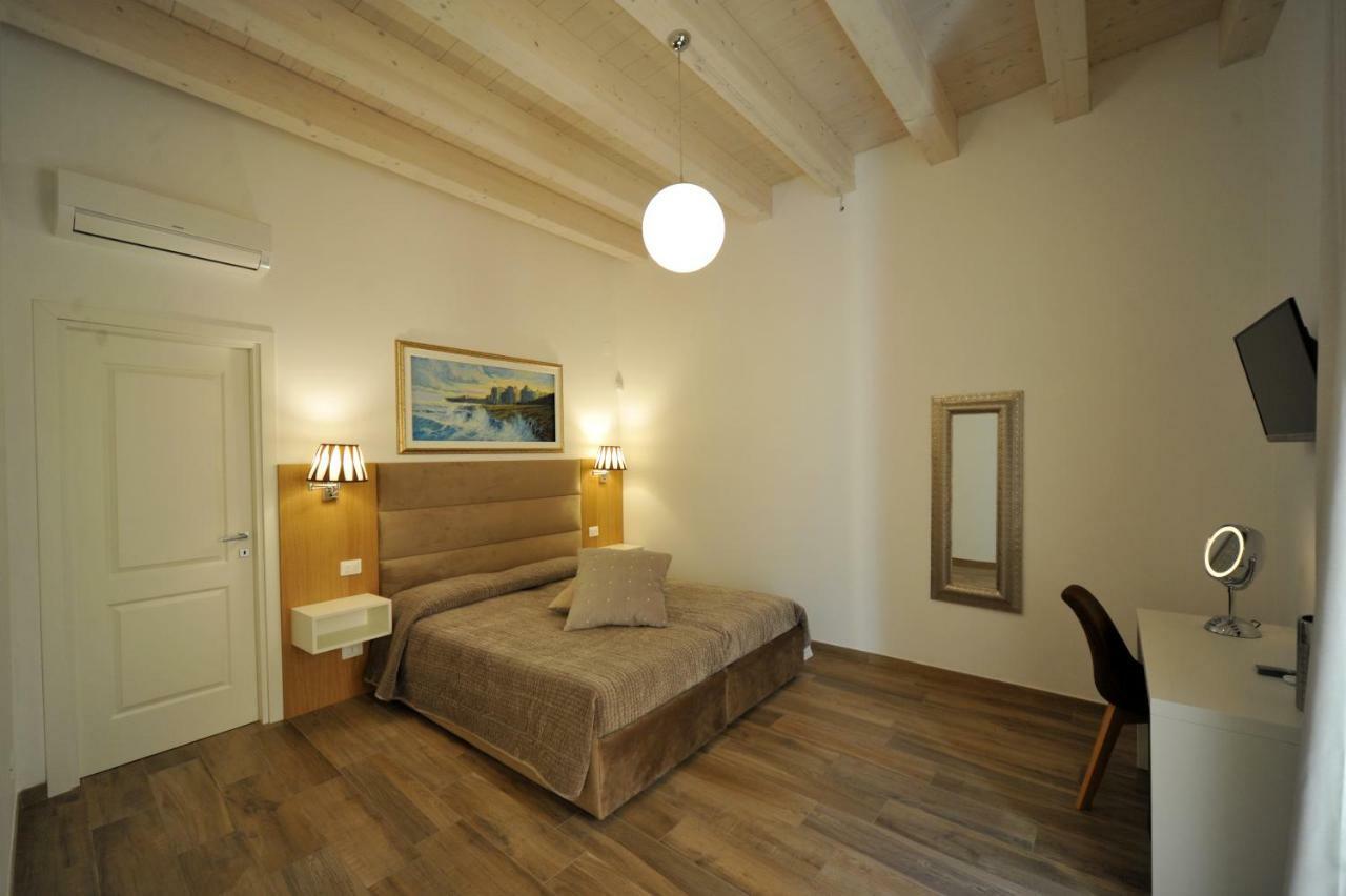 B B PALAZZO SAN MICHELE BARI ITALY RATES FROM 141